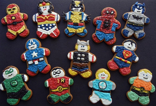 super-hero-gingerbread-cookies-2